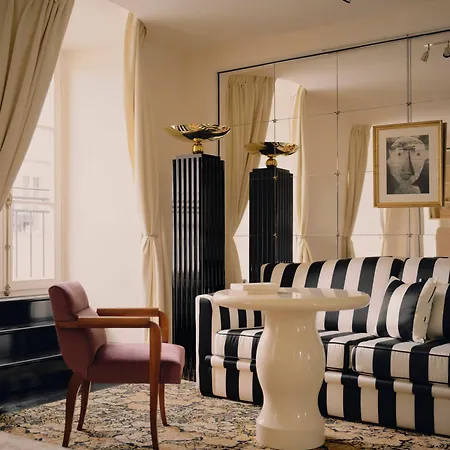 Appartement Pied A Terre Madeleine